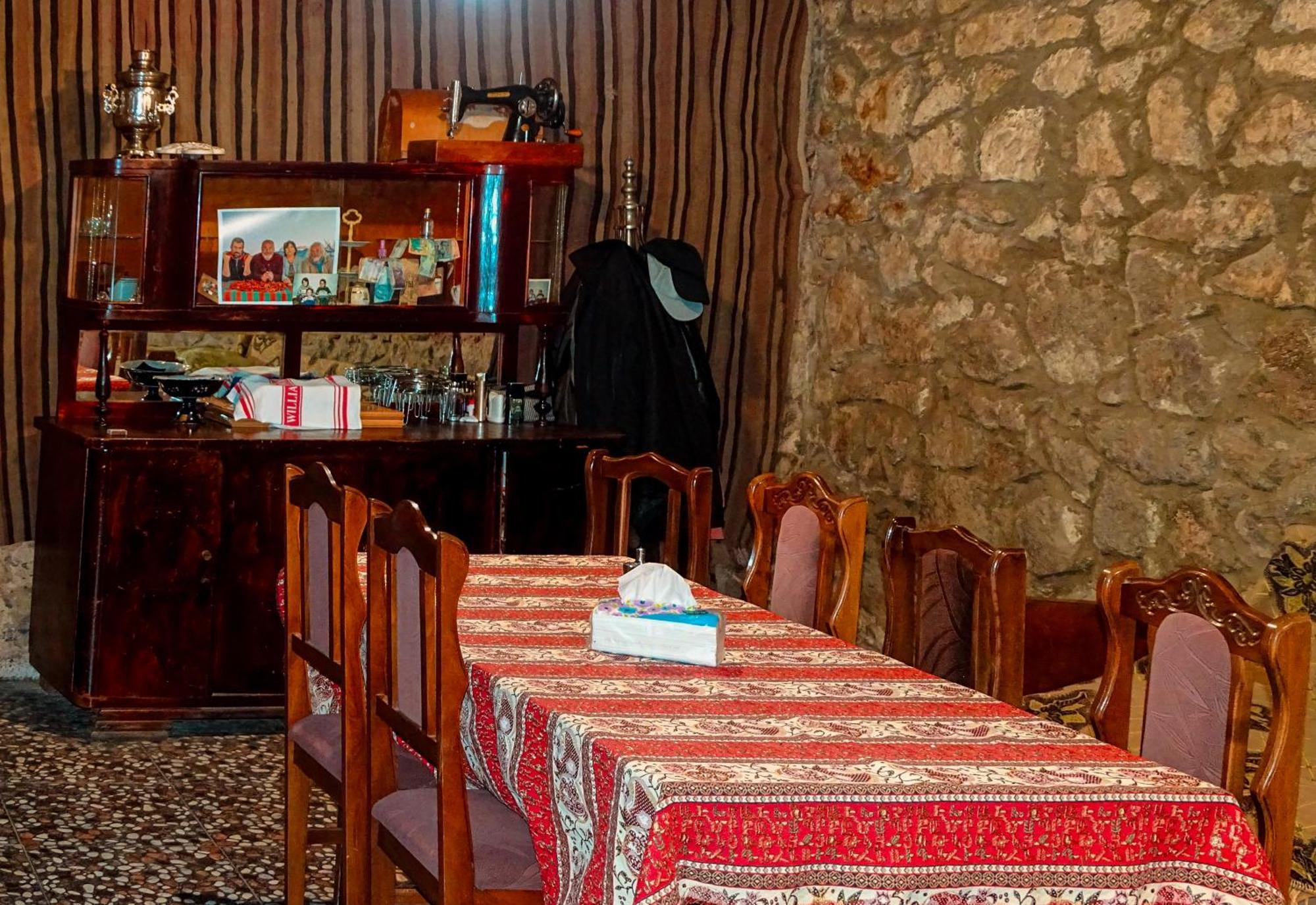 Aspet B&B Tat'ev Luaran gambar